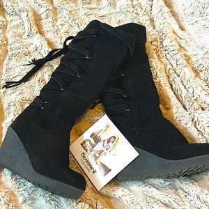 Bearpaw black lace back boots. Brittany ll size 8. NIB